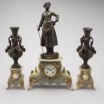 French mantel clock set, mantel clock marked Horlogerie Paris 7742, late 19th century.