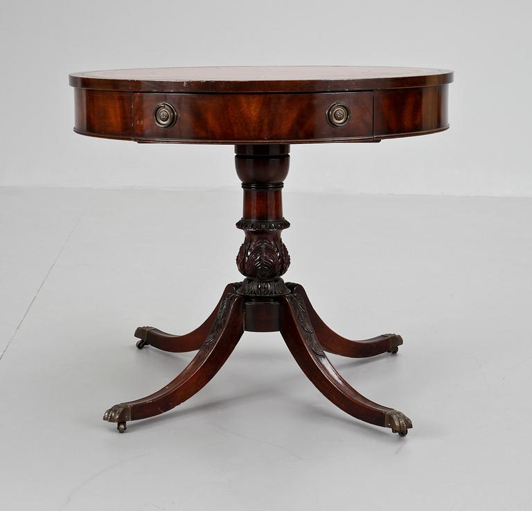 SALONGSBORD, engelsk stil, 1900-talets andra hälft.