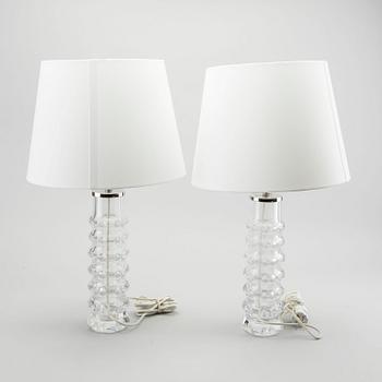 CARL FAGERLUND, A PAIR OF GLASS TABLE LAMPS  FOR ORREFORS, MODELL RD 2074.