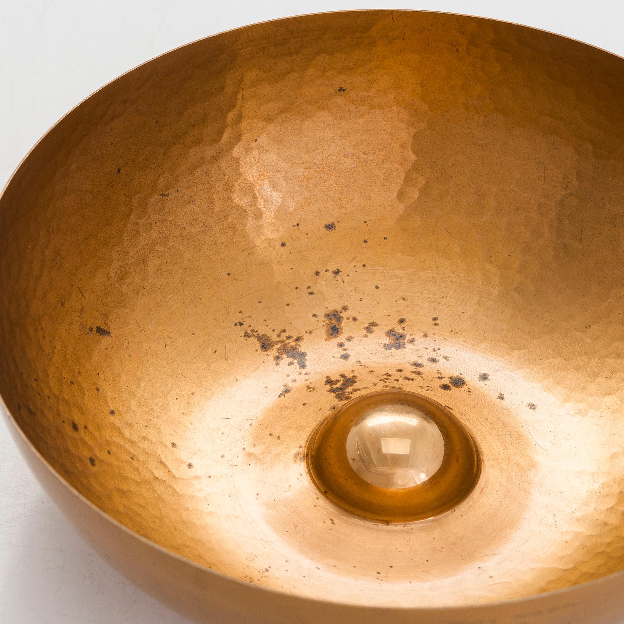 Tapio Wirkkala, skålar, 3 st, brons, TW 476, Kultakeskus, Tavastehus. 1970-tal.