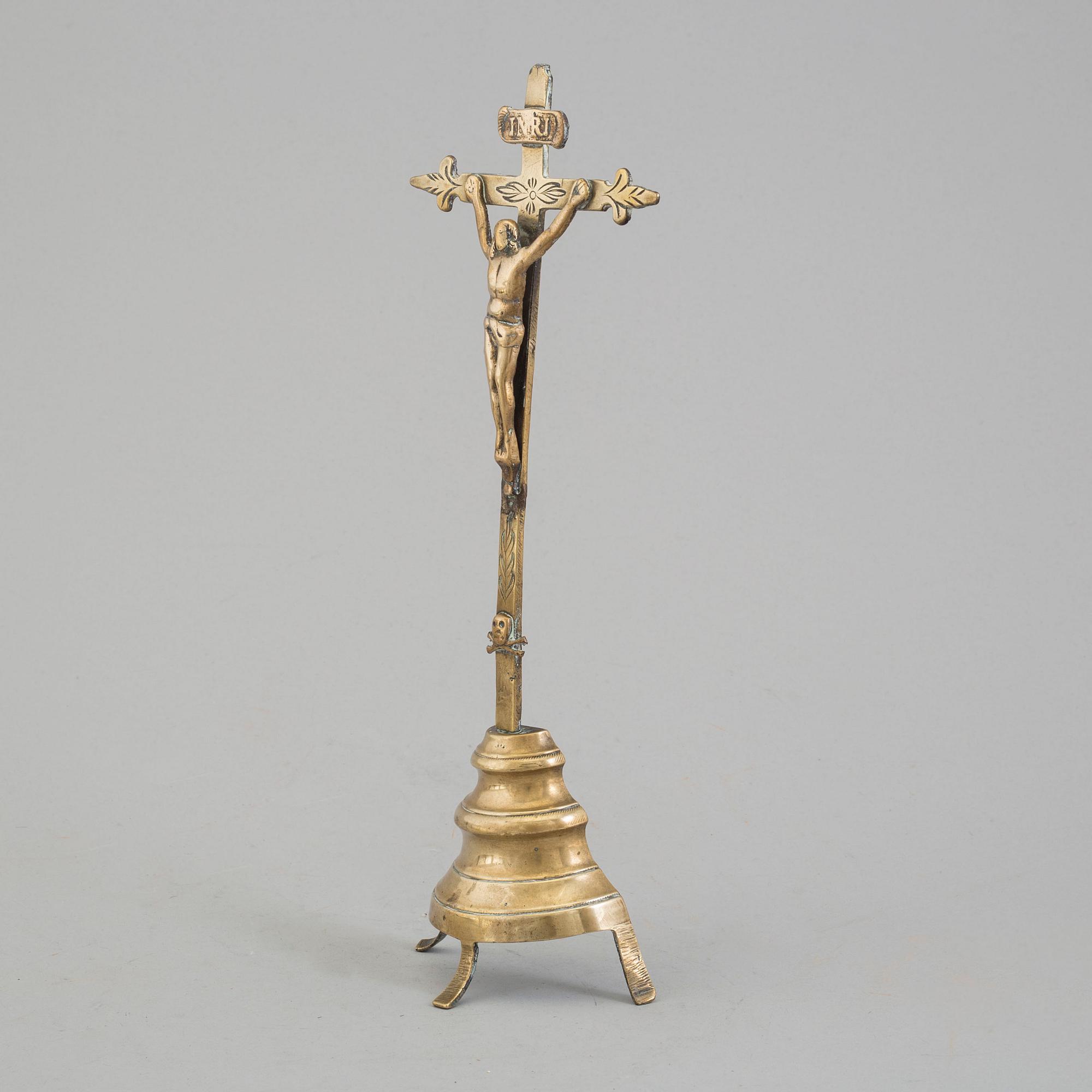 An 18th/19th century bronze crucifix.