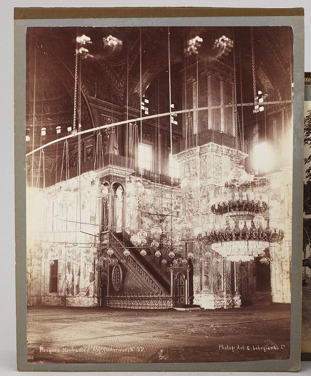 FOTOALBUM,   MEDELHAVSKRYSSNING 1905-06 MED KORVETTEN FREJA.