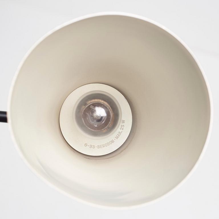 Greta Magnusson Grossman, golvlampa "G-33", (Grasshopper), Bergboms, Malmö 1950-tal.