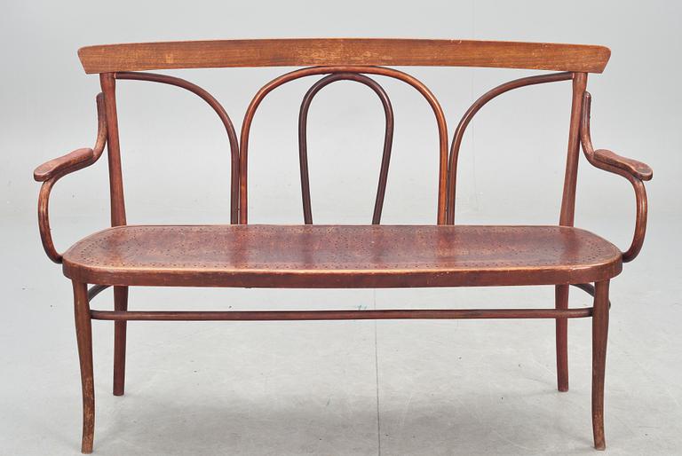 SOFFA, Thonet-typ, 1900-talets början.