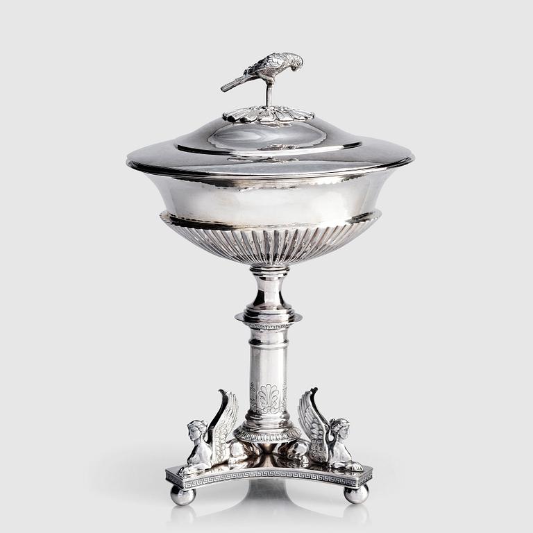 A Swedish Empire silver bowl with lid, mark of Adolf Zethelius, Stockholm 1823.