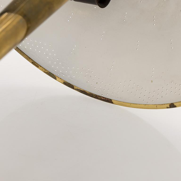 Paavo Tynell, A mid-20th century '5061' table lamp for Taito Finland.