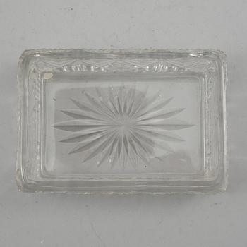 TOILETTEASK, silver och glas, C. G. Hallberg, 1899.