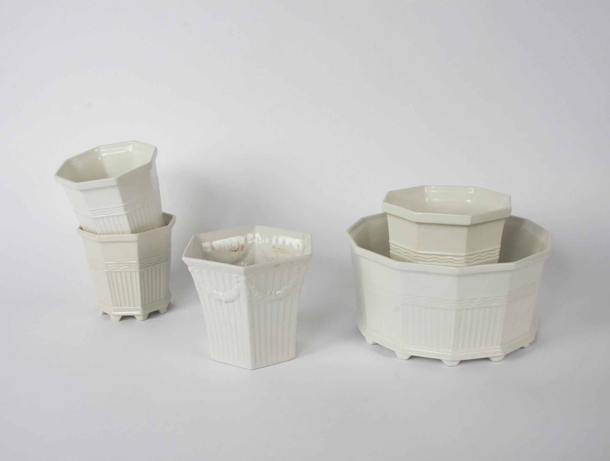 YTTERFODER, 1+1+2(+1), porslin, prins Eugens "Waldemarsudde". Gustafsberg.