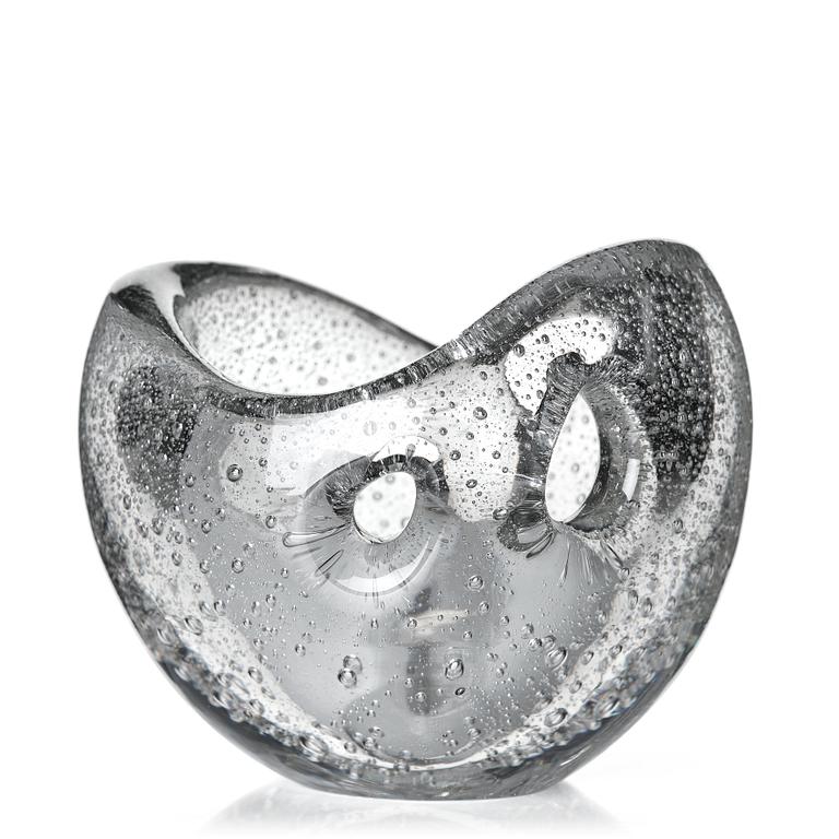 Timo Sarpaneva, "Hiidelhelmi" (Devil’s pearl), skål, Iittala, Finland 1956.