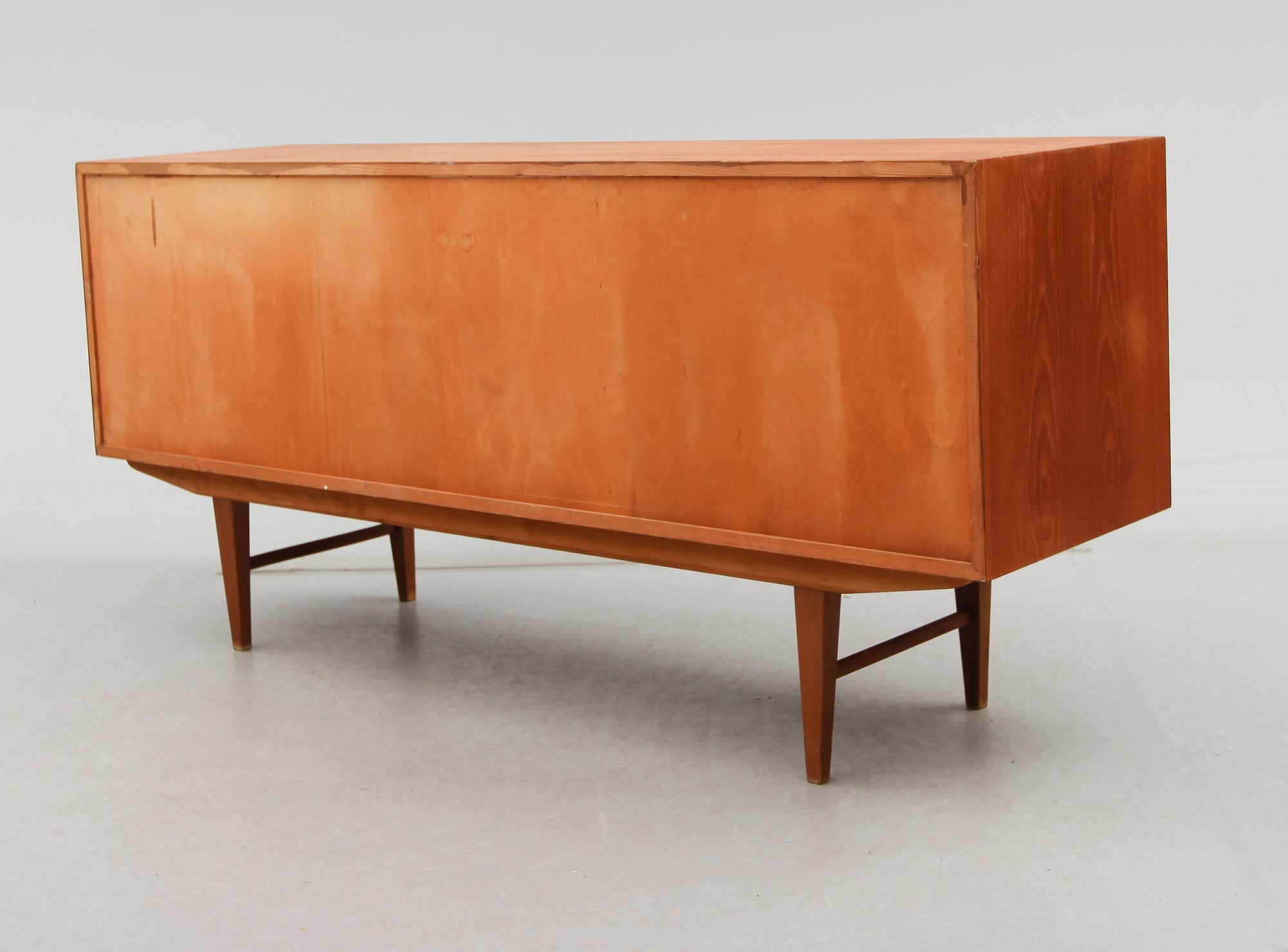 SIDEBOARD, 1900-talets andra hälft.
