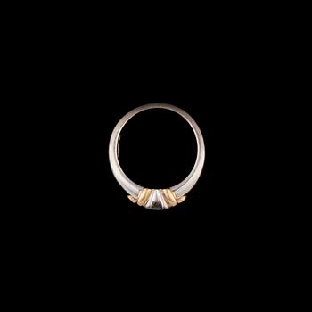 RING, vitt och gult guld, diamant. By Pablo. Vikt ca 8,0 g.