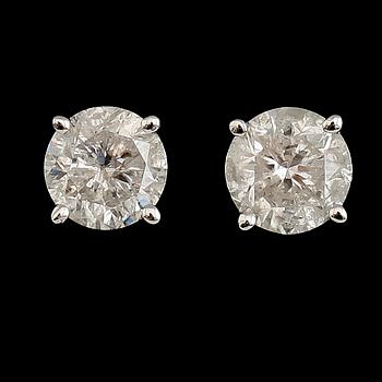 ÖRHÄNGEN, 1 par, 14 k vitguld, briljantslipade diamanter tot ca 0.75 ct.