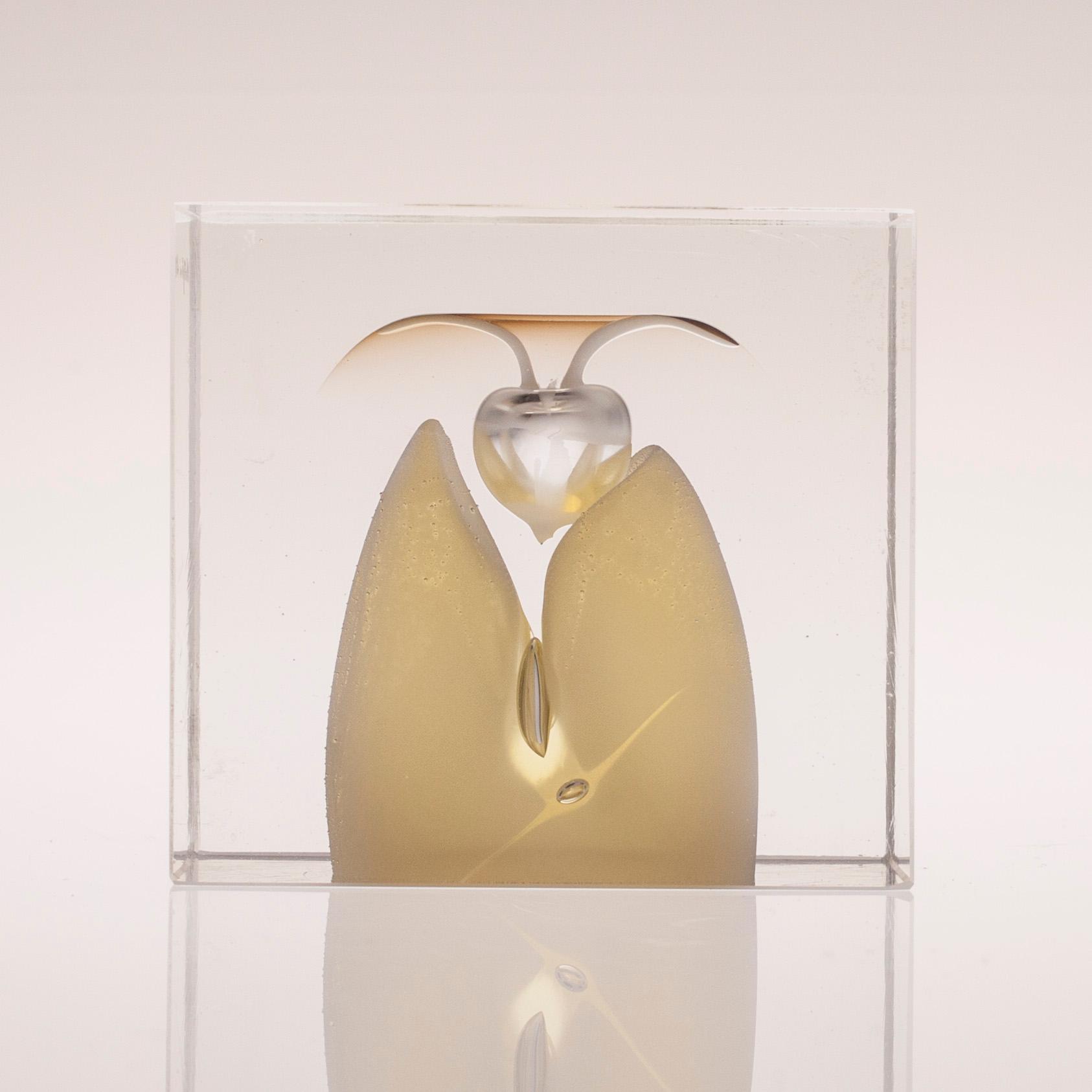 ÅRSKUB, glas, signerad Oiva Toikka, Nuutajärvi 1989, numrerad 232/2000.
