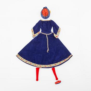 Barbie clothes 5 sets. Vintage including "Slumber party" Mattel 1965. "Fun at the fair" Mattel 1965.