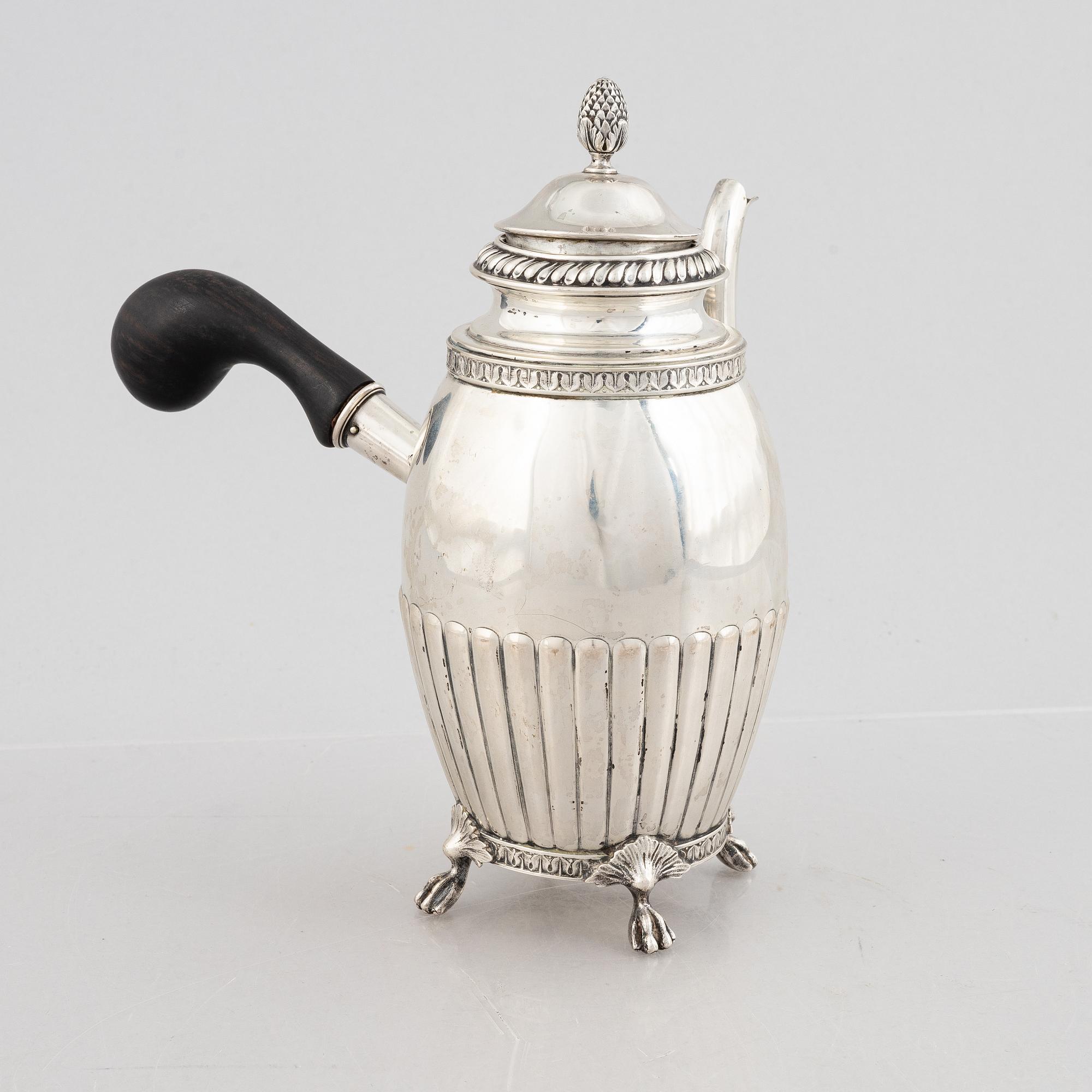 A silver coffee pot, mark of A.G Dufva, Stockholm 1916.