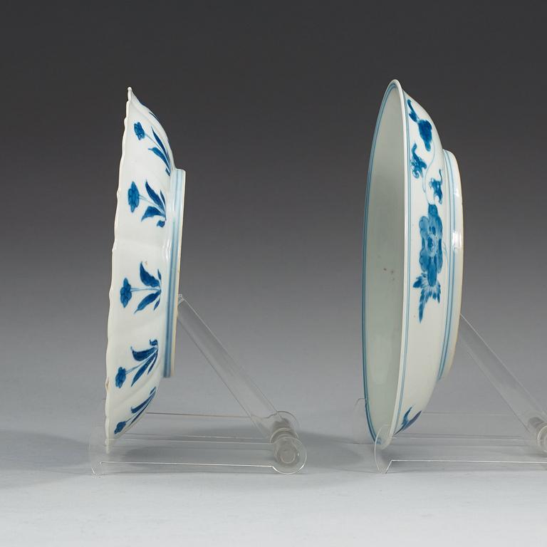 Two blue and white dishes, Qing dynasty, Kangxi (1662-1722), with Chenghua six character mark.