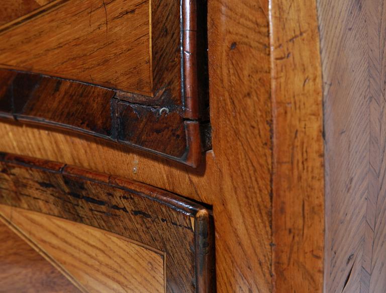 BYRÅ, rokoko, 1700-tal.