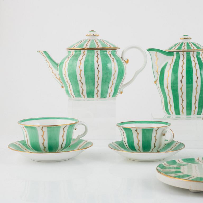 Wilhelm Kåge, a porcelain coffee and tea service, 'Grön Slinga', Gustavsberg (43 pieces).