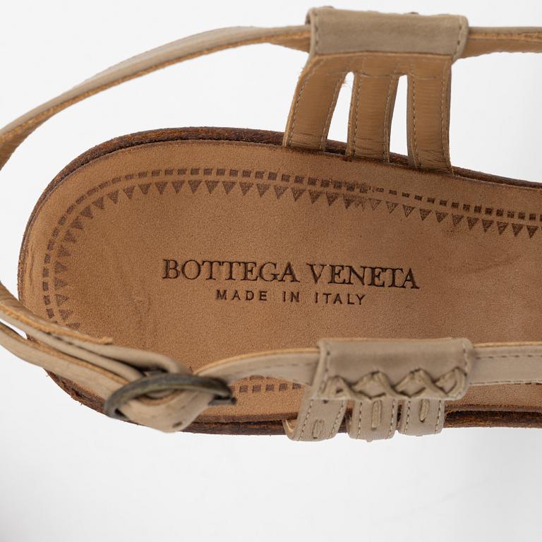 Bottega Veneta, a pair of wedge leather sandals, size 36.