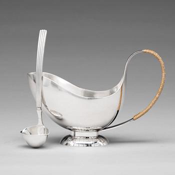 175. Sigvard Bernadotte, såskanna med såssked, Firma Georg Jensen, Köpenhamn 1933-44, sterling.