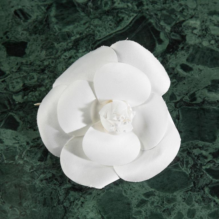 BROSCH, Chanel.
