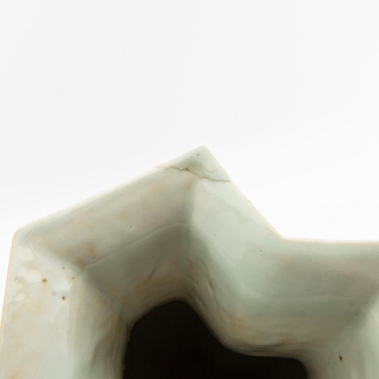 Vase, China late Qing porcelain.