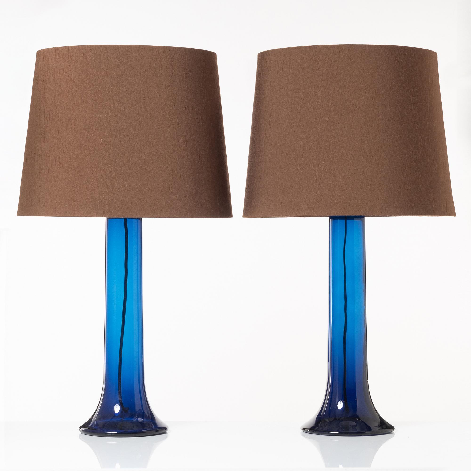 Uno & Östen Kristiansson, Bordslampor, ett par, Luxus, Vittsjö, 1960/70-tal.