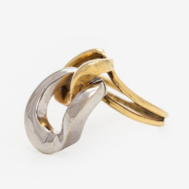 Ring, 14K gold and white gold, Kaj Erling, Helsinki 1973.