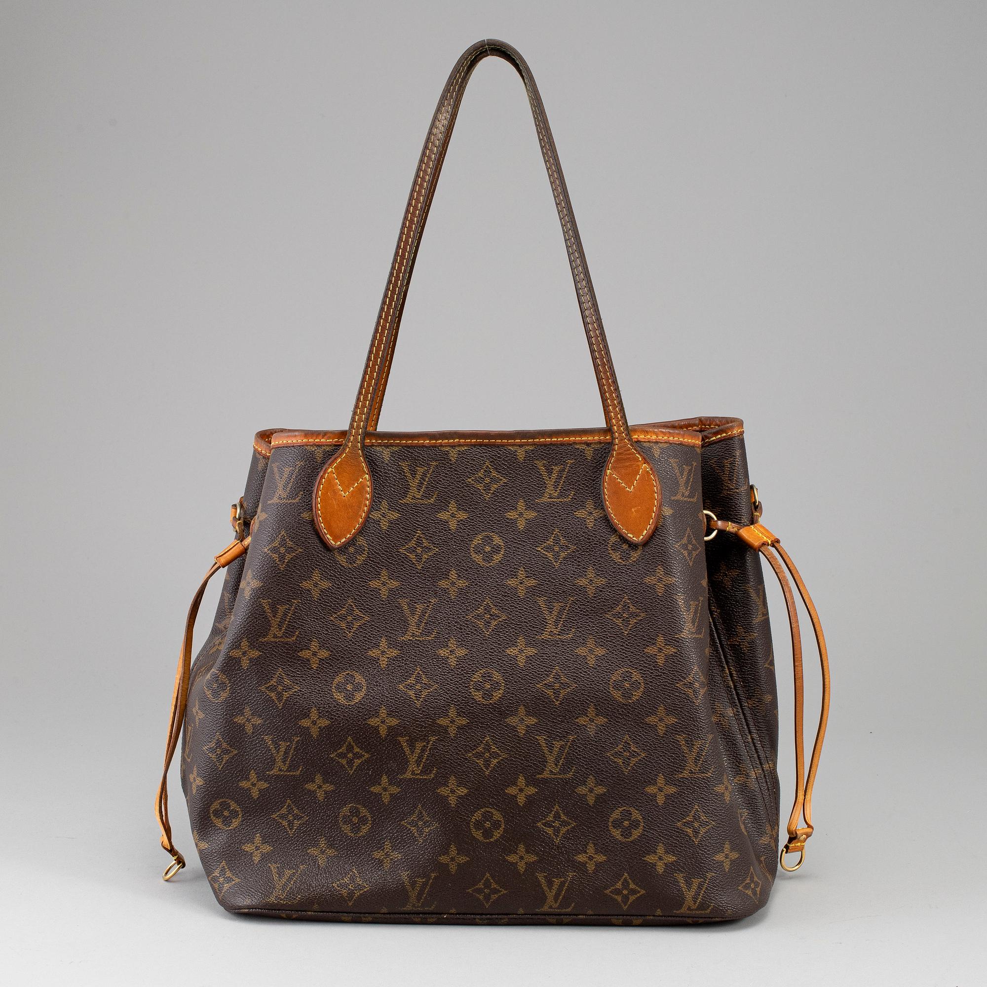 LOUIS VUITTON, a 'Neverfull MM' monogram canvas bag.