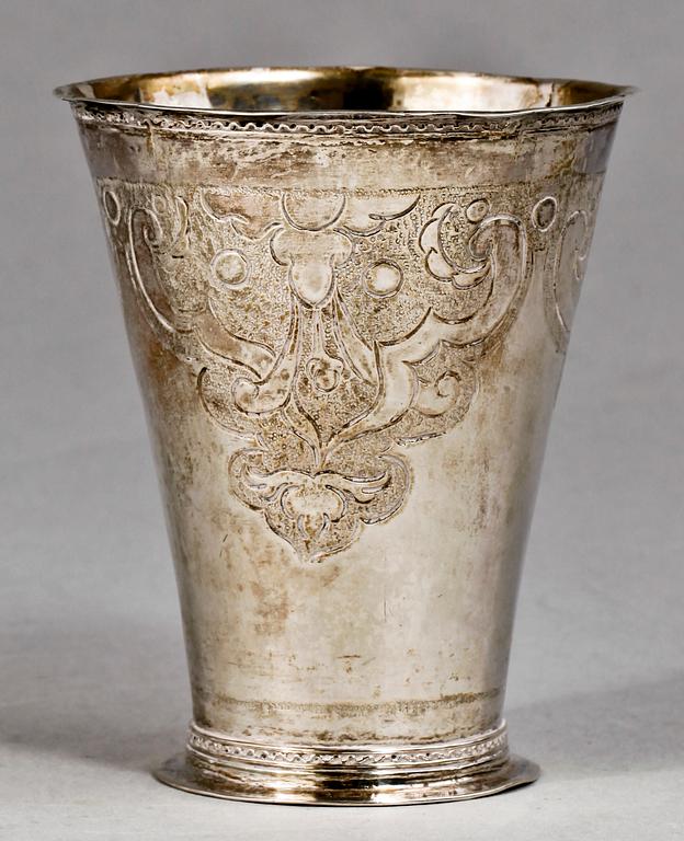 BÄGARE, silver, Hans Kock Borås 1743. Vikt ca 50 gram.