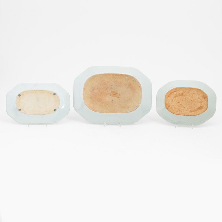 A group of three blue and white serving dishes, Qing dynasty, Qianlong (1736-1795) and Qingdynasty, 19th Century.