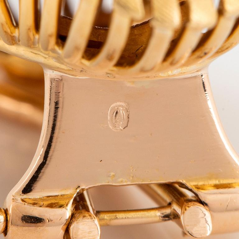 Ett par örhängen 18K guld med åttkantslipade diamanter.