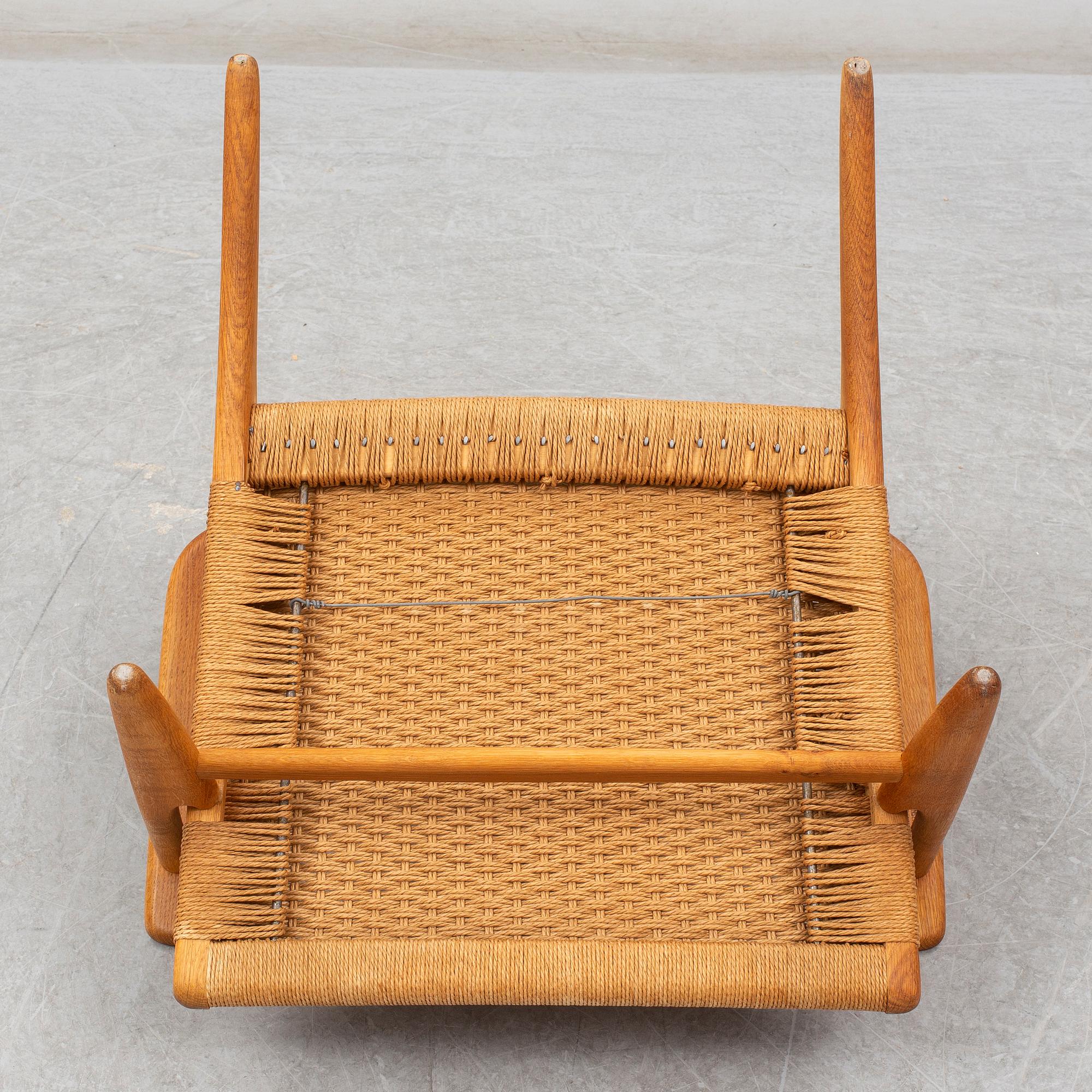 HANS J WEGNER, fåtölj "CH-25", Carl Hansen & Søn, Danmark.