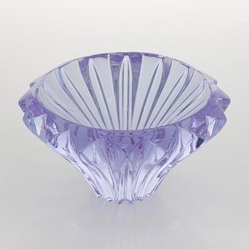 Aimo Okkolin, a "Terälehdet" (Petals) bowl signed Aimo Okkolin Riihimäen Lasi Oy.