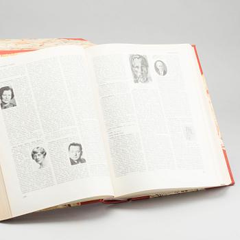 SVENSKT KONSTNÄRSLEXIKON, I-V vol, Allhems Förlag, Malmö 1952-1967.