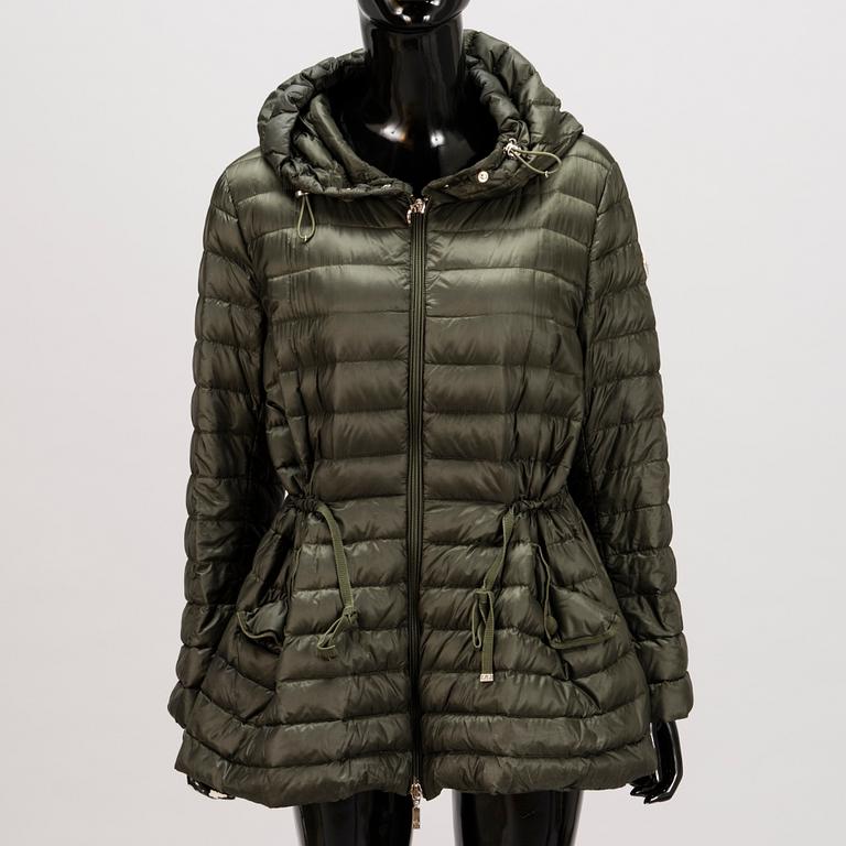 Moncler DAMJACKA i storlek 5.