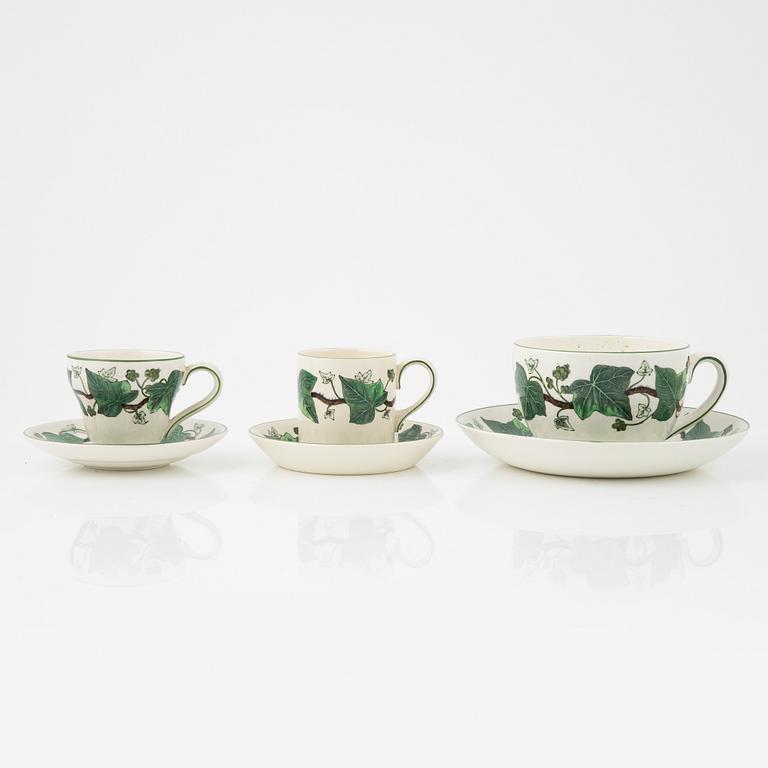 Mat- och kaffeservis, ca 77 delar, flintgods, "Napoleon Ivy", Wedgwood.