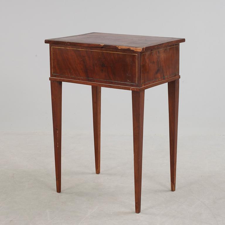 BORD, sengustaviansk, 1800-tal.