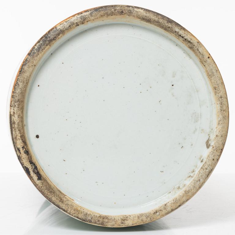 Vas, porslin, Kina, Qingydnastin, 1800-tal.