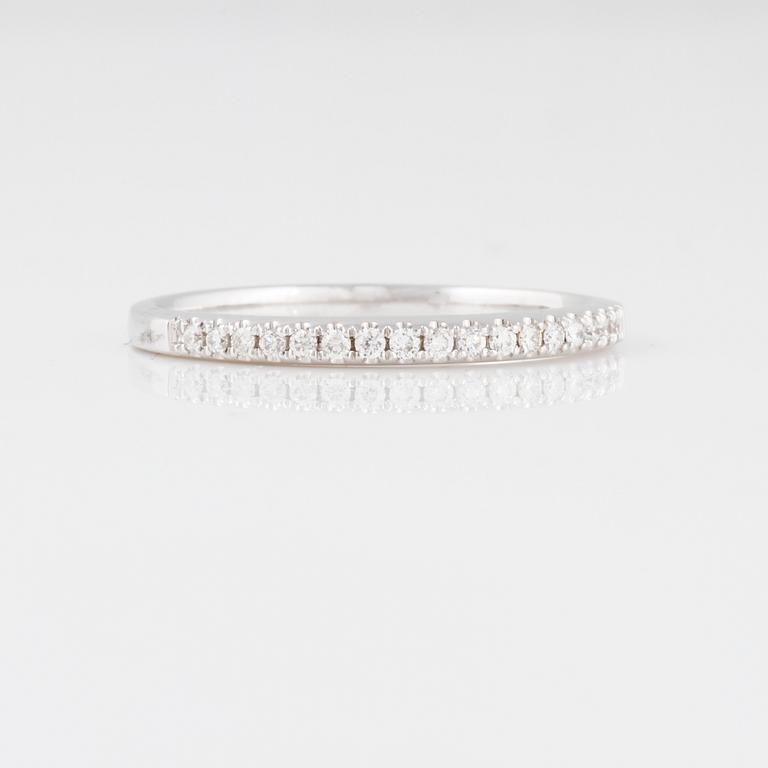 RING, med briljantslipade diamanter ca 0.10 ct.