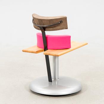 Pepe Cortés & Javier Mariscal, chair, "Trampolin", designed in 1984 for Akaba Spain.