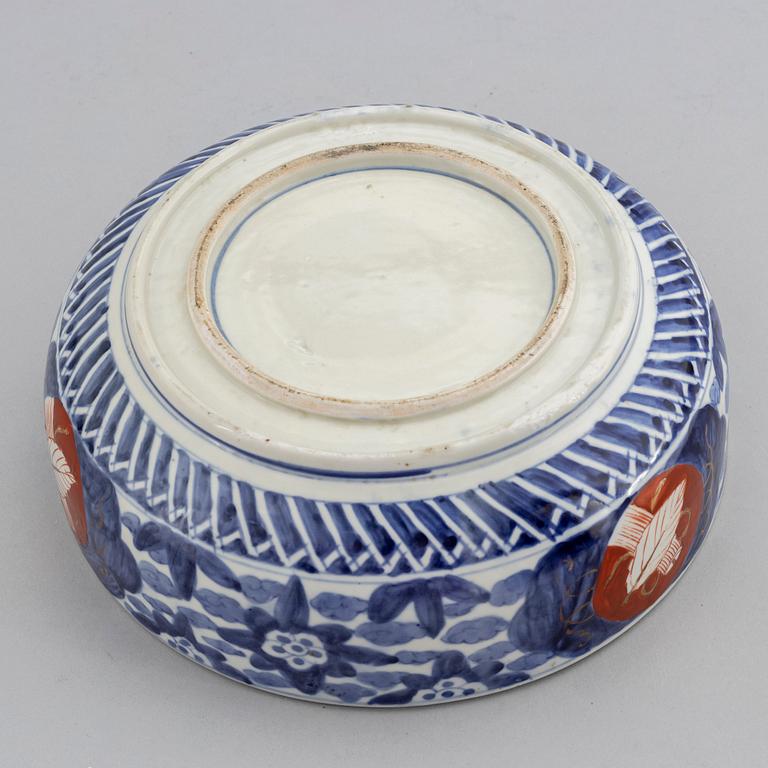 Skål, porslin, Japan, Meiji (1868-1912), omkring år 1900.