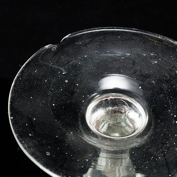 GLAS, fyra stycken, olika. Tidigt 1800-tal.