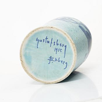Josef Ekberg, A 'Sgraffito' vase, Gustavsberg, 1915.