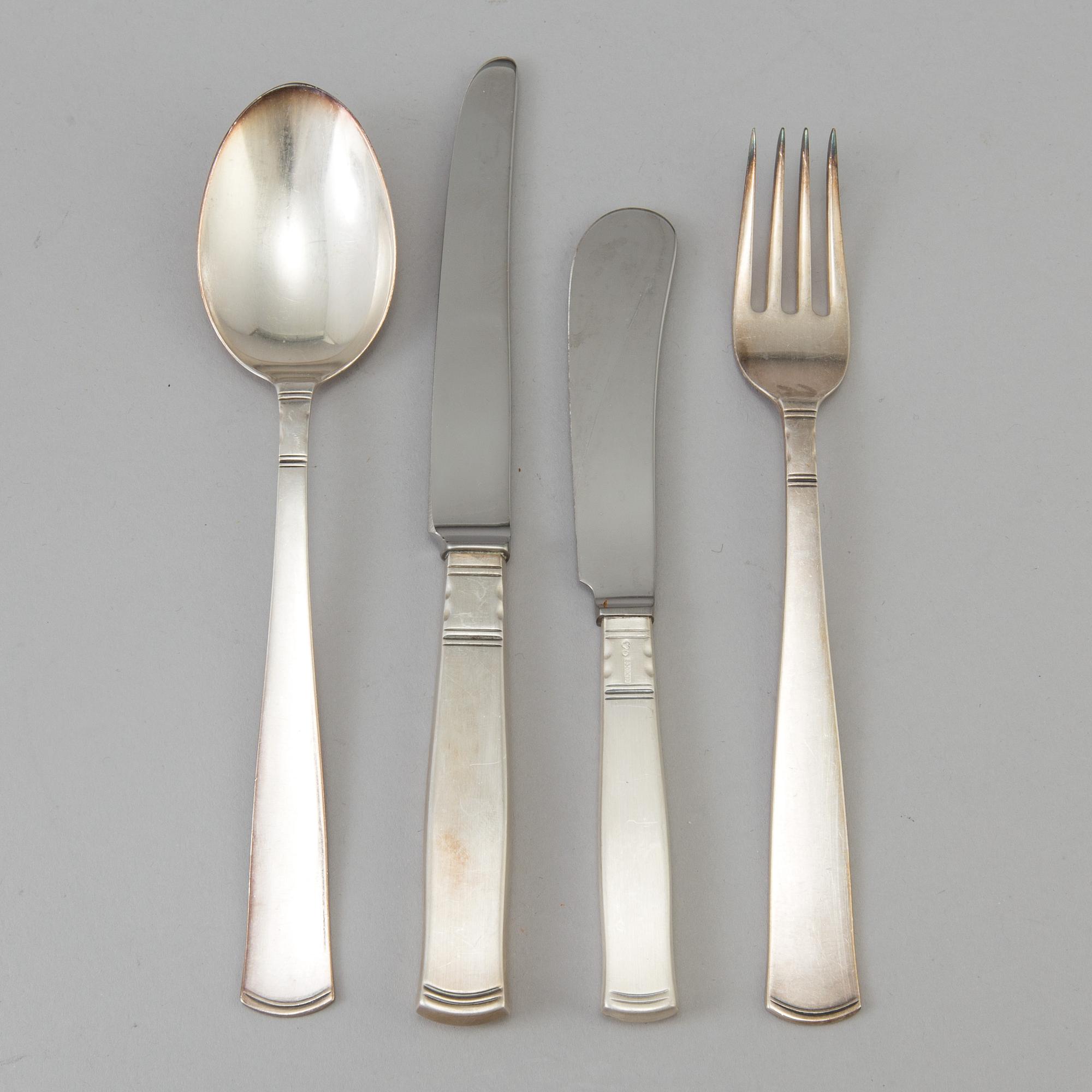 A 20 piece Swedish silver cutlery   "Rosenholm" from Guldsmedsaktiebolaget in Stockholm, 20th century.