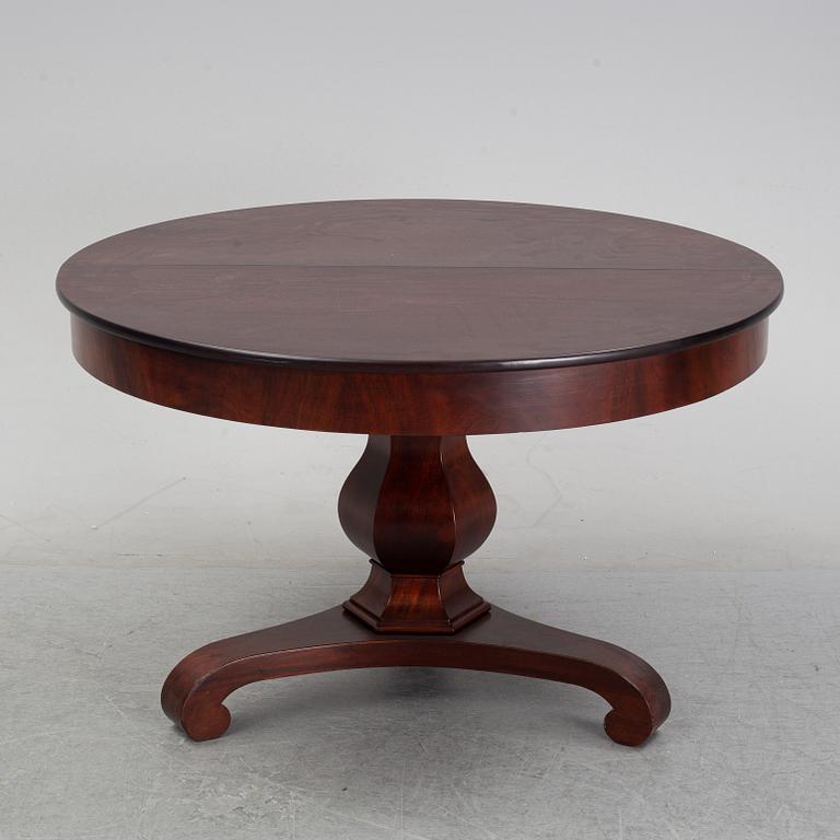 Matbord, Karl Johan-stil, 1900-talets första hälft.