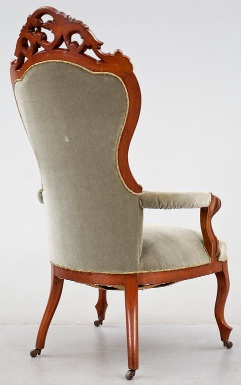 FÅTÖLJ, nyrokoko, 1800-talets andra hälft.