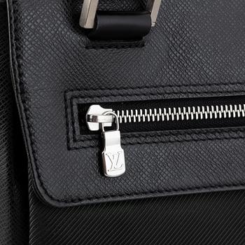 Louis Vuitton, väska, "Taiga Saratov GM".