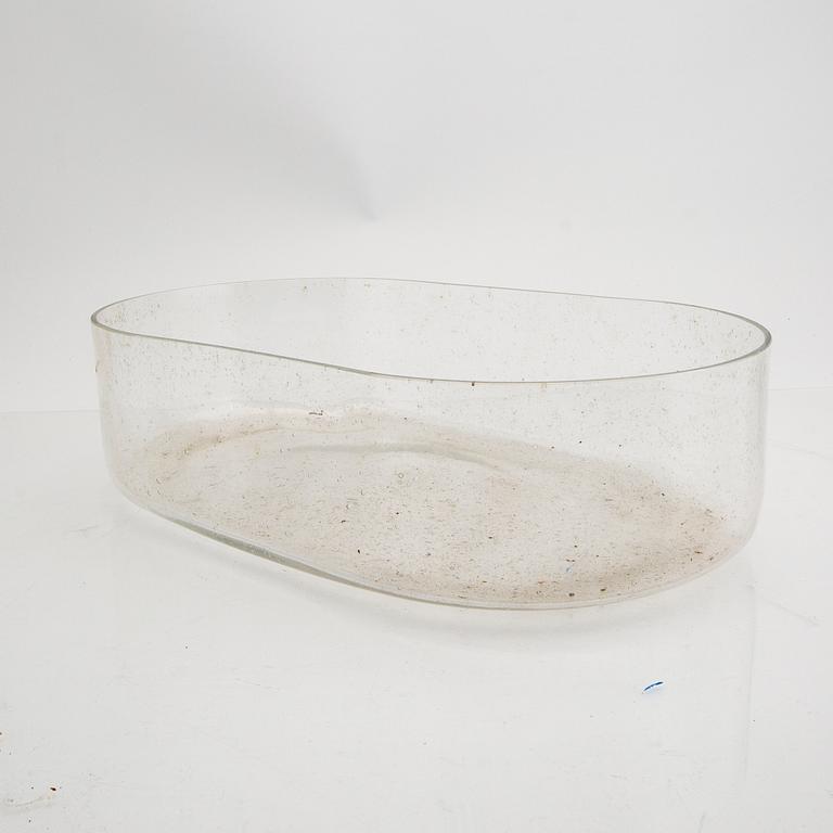 Signe Persson-Melin, a glass bowl "Oval" for Boda alter part of the 20th century.