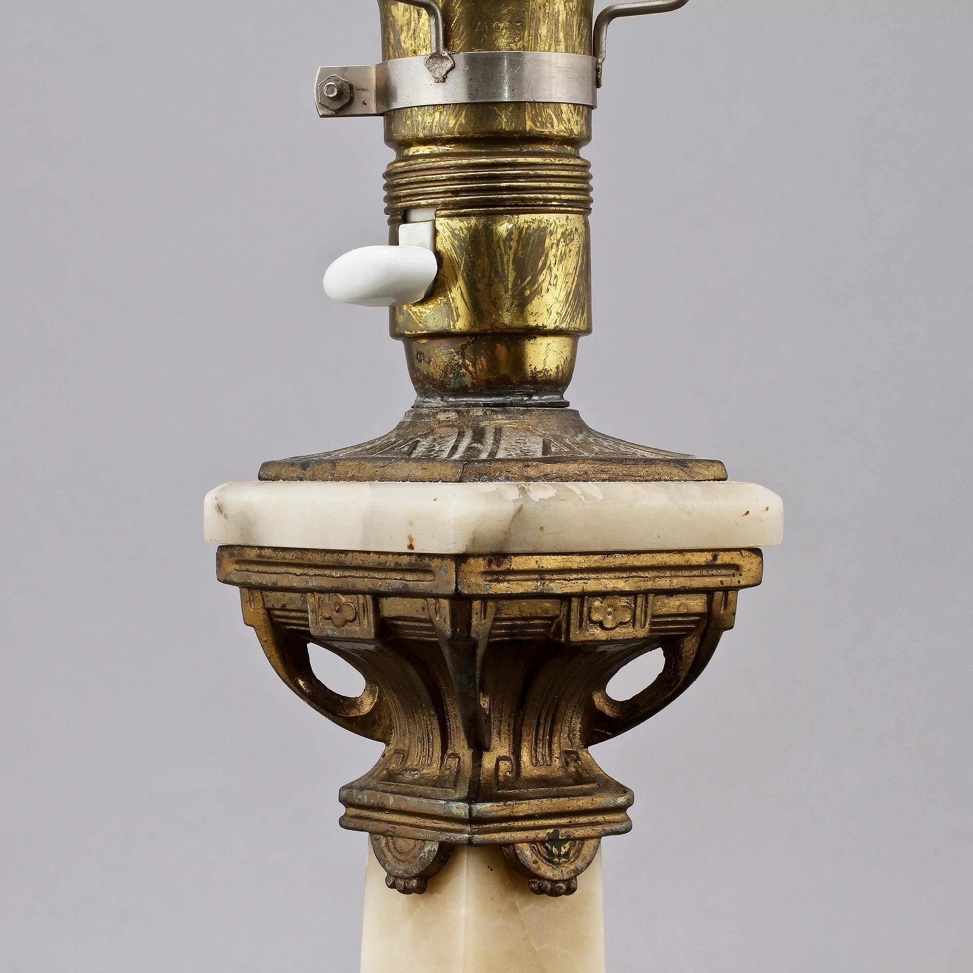 BORDSLAMPA, jugend, 1920-tal.